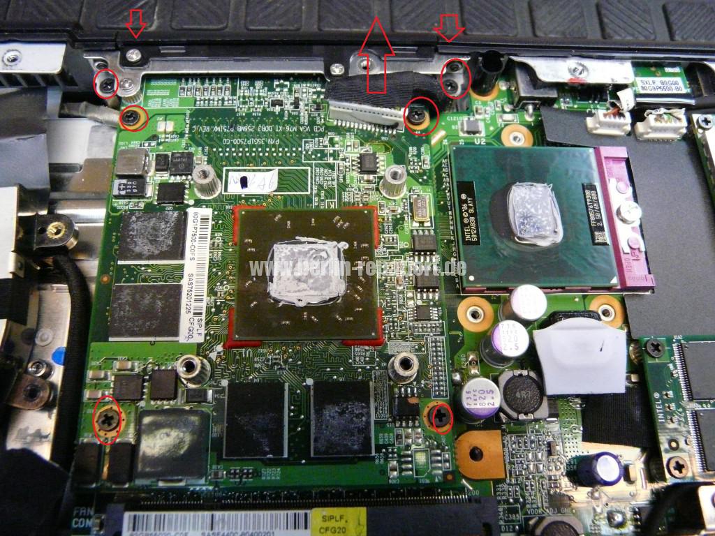 Fujitsu Siemens Amilo Xi2550, Startet nicht, kein Bild (8)