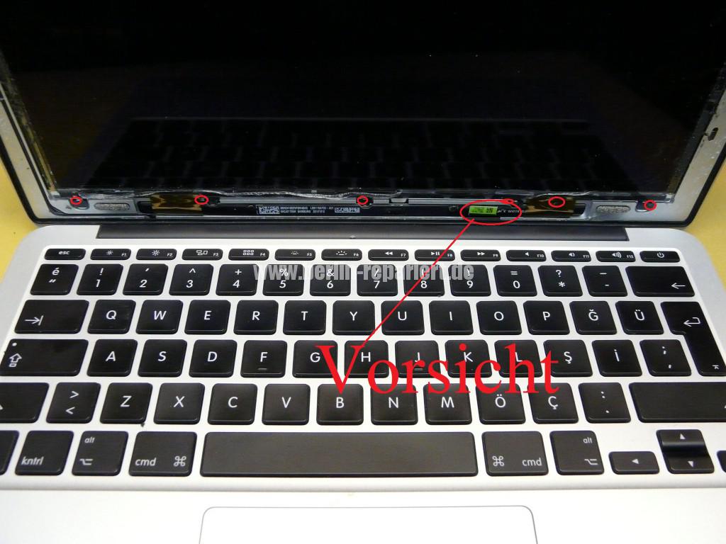 MacBook Air A1465, Display Defekt (29)