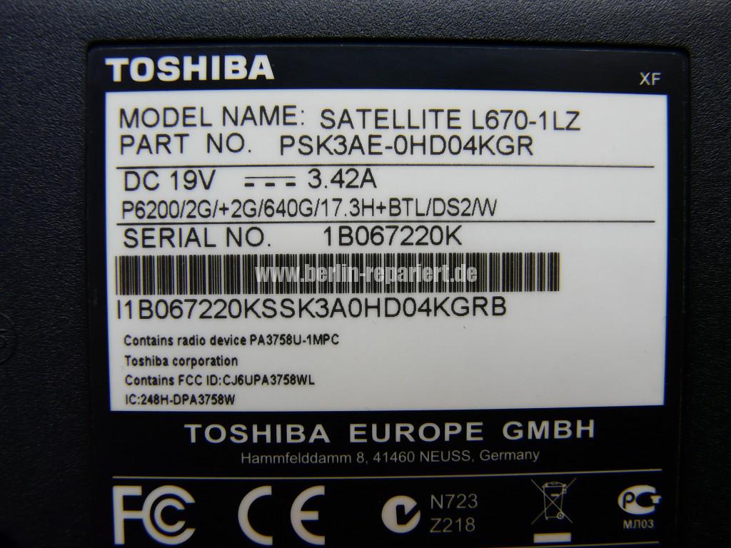 Toshiba Satellite L670, Display Defekt (9)