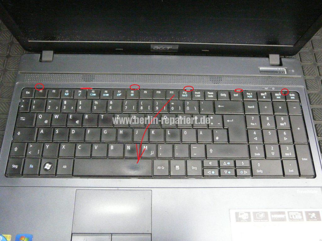Acer TravelMate 5740, kein Bild über den VGA Anschluss (4)