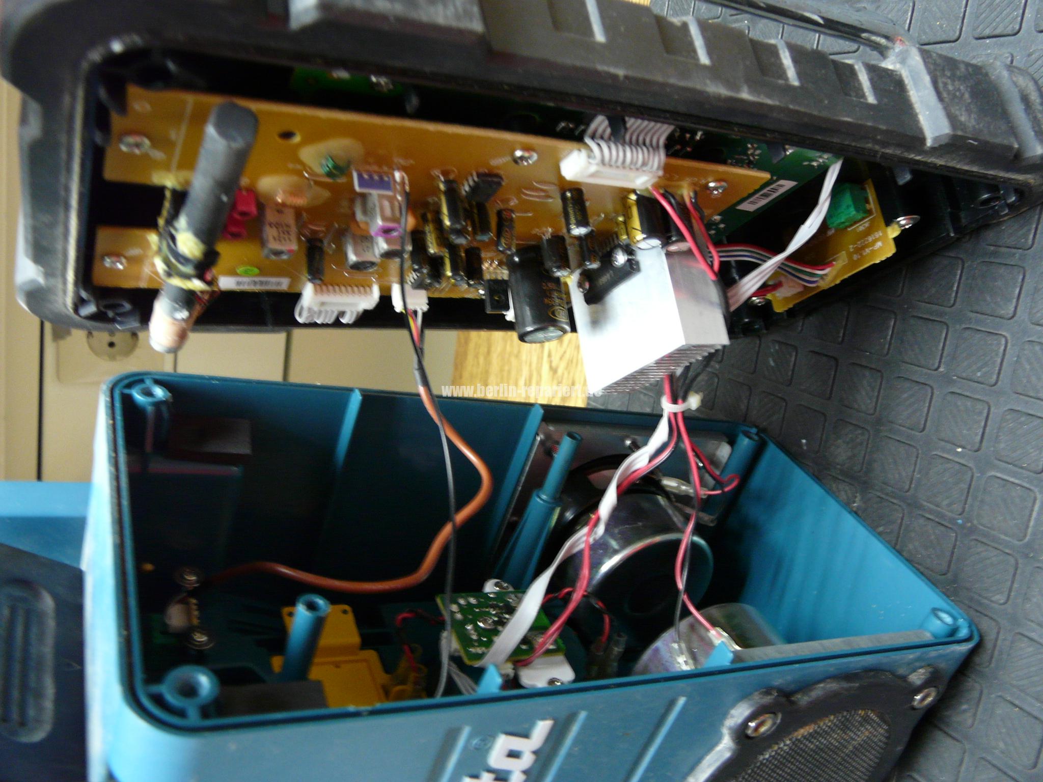 Makita BMR102 Radio geht nicht Atlas Multimedia we